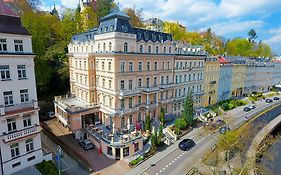 Humboldt Park Hotel&Spa
